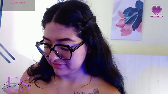 Snapshot of EsmeraldaSantoss chatting on 12-26-24, 07:05 EsmeraldaSantoss online show from 12-26-24, 07:05