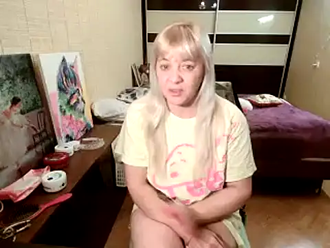 Lia Laguna77 online show from 10-19-25, 08:09