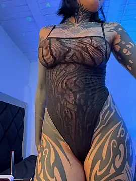 kitty 21 online show from 12-21-25, 01:46