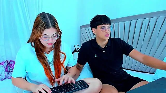 Snapshot of kittyandrick chatting on 03-18-25, 02:25 kittyandrick online show from 03-18-25, 02:25