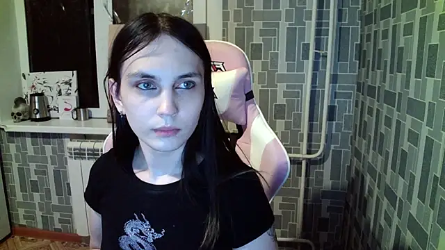 BlackHe4rts  online show from 10-17-25, 06:54