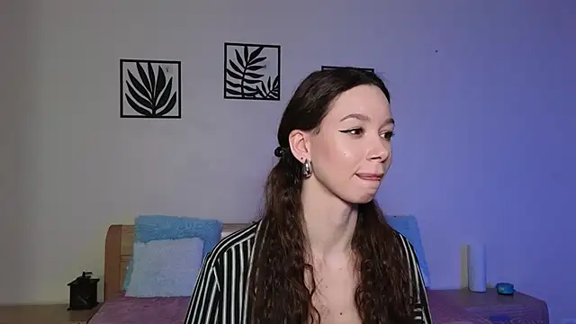 katycrown online show from 03-13-25, 07:06