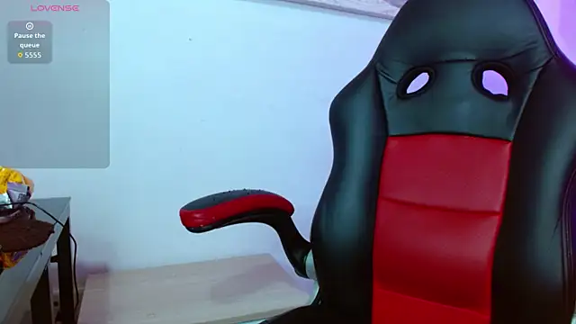 violletha online show from 12-18-25, 12:33