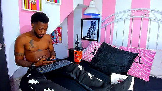 Snapshot of Drake_Nassir4 chatting on 12-27-24, 09:22 Drake Nassir4 online show from 12-27-24, 09:22