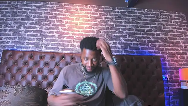 Snapshot of Drake_Nassir4 chatting on 12-29-24, 03:54 Drake Nassir4 online show from 12-29-24, 03:54