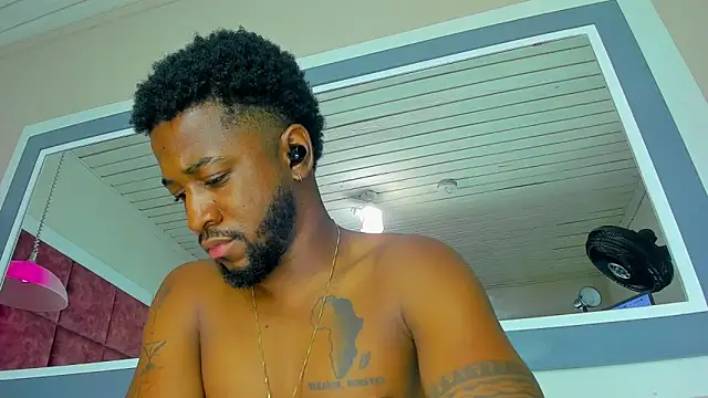 Snapshot of Drake_Nassir4 chatting on 12-29-24, 06:05 Drake Nassir4 online show from 12-29-24, 06:05