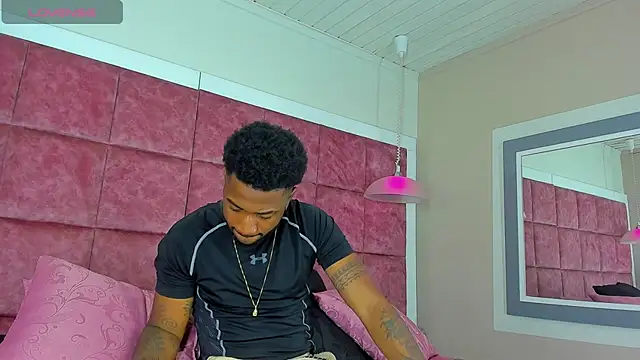 Snapshot of Drake_Nassir4 chatting on 01-06-25, 09:00 Drake Nassir4 online show from 01-06-25, 09:00