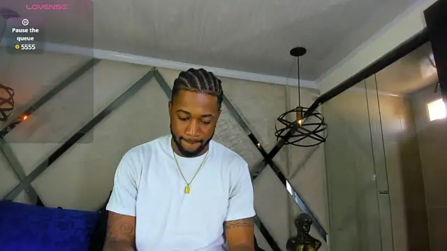 Snapshot of Drake_Nassir4 chatting on 01-14-25, 04:40 Drake Nassir4 online show from 01-14-25, 04:40