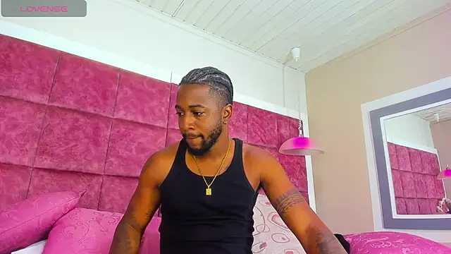 Snapshot of Drake_Nassir4 chatting on 02-17-25, 02:04 Drake Nassir4 online show from 02-17-25, 02:04