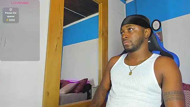 Snapshot of Drake_Nassir4 chatting on 03-14-25, 09:00 Drake Nassir4 online show from 03-14-25, 09:00