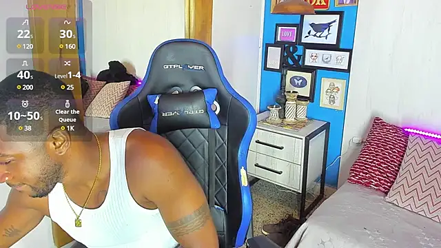 Snapshot of Drake_Nassir4 chatting on 03-15-25, 04:13 Drake Nassir4 online show from 03-15-25, 04:13