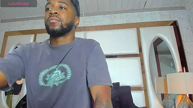 Snapshot of Drake_Nassir4 chatting on 10-03-25, 04:48 Drake Nassir4 online show from 10-03-25, 04:48