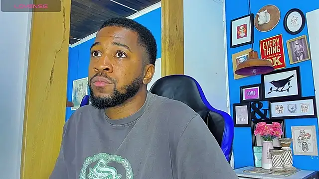 Snapshot of Drake_Nassir4 chatting on 10-08-25, 09:23 Drake Nassir4 online show from 10-08-25, 09:23