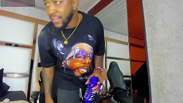 Drake Nassir4 online show from 11-21-25, 02:38