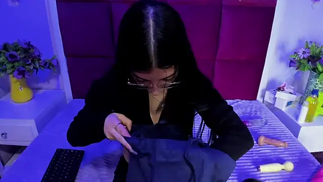 Katty Queen online show from 09-24-25, 12:30