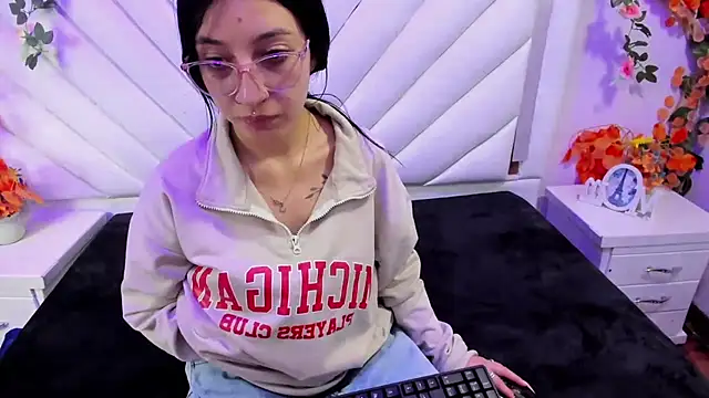 Katty Queen online show from 09-27-25, 07:30