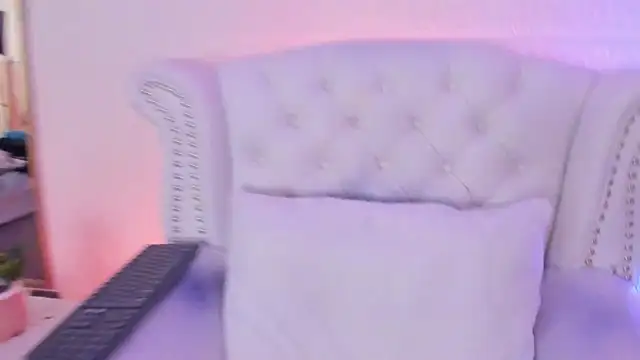 Snapshot of GabyPetit chatting on 03-05-26, 09:22 GabyPetit online show from 03-05-26, 09:22