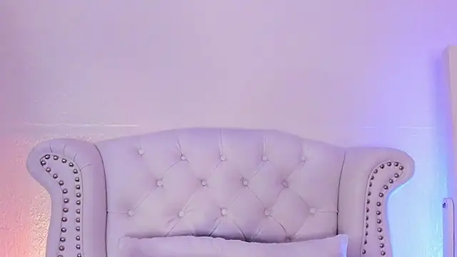 Snapshot of GabyPetit chatting on 03-23-26, 08:13 GabyPetit online show from 03-23-26, 08:13