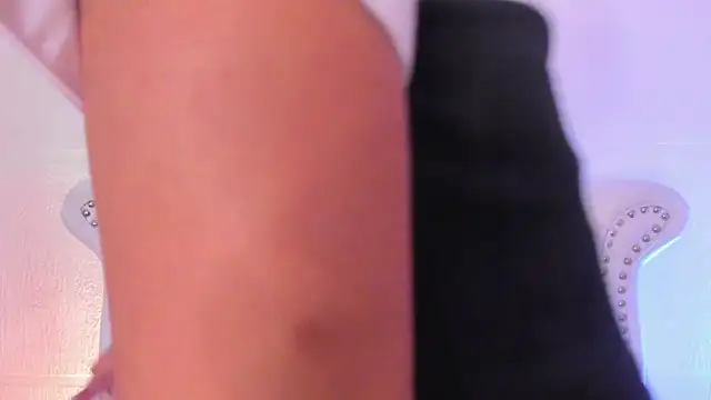 Snapshot of GabyPetit chatting on 03-27-26, 07:57 GabyPetit online show from 03-27-26, 07:57