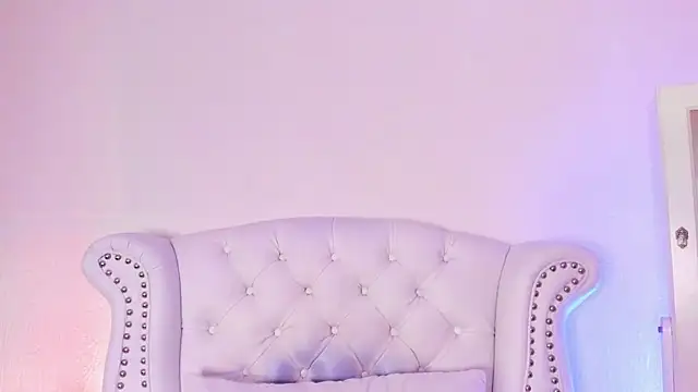 Snapshot of GabyPetit chatting on 03-28-26, 03:55 GabyPetit online show from 03-28-26, 03:55