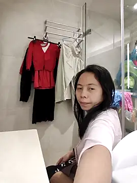 Snapshot of doggiepossession chatting on 04-01-26, 12:00 doggiepossession online show from 04-01-26, 12:00