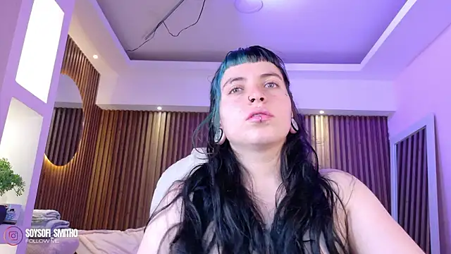 Snapshot of Lucy_Smith2 chatting on 03-21-26, 03:55 Lucy Smith2 online show from 03-21-26, 03:55