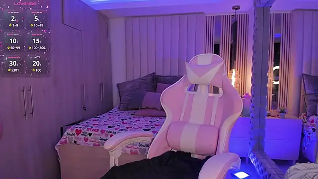 Emilyymilleer  online show from 01-29-25, 06:28