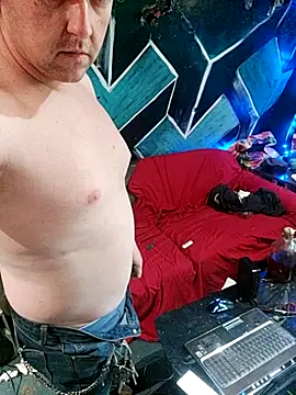 Boo-boo kittyfux online show from 10-24-25, 05:20