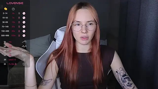 littlevildevil online show from 11-24-25, 10:48