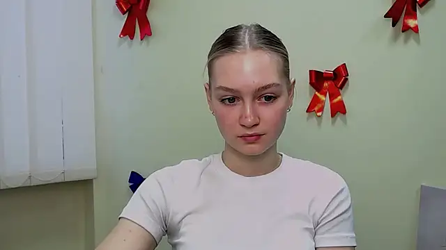 MademoiselleCl online show from 02-25-25, 07:42