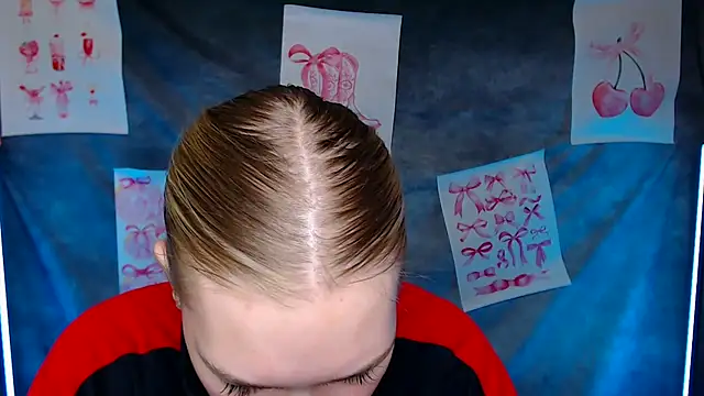 Snapshot of MademoiselleCl chatting on 02-19-26, 07:15 MademoiselleCl online show from 02-19-26, 07:15