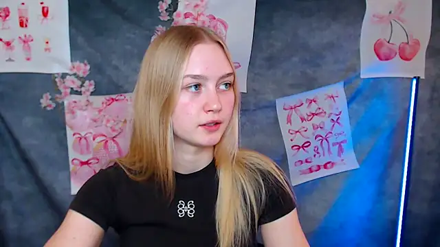 Snapshot of MademoiselleCl chatting on 03-04-26, 01:50 MademoiselleCl online show from 03-04-26, 01:50