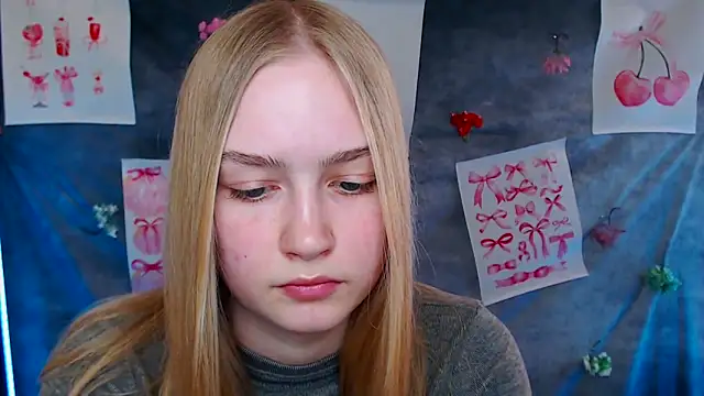 Snapshot of MademoiselleCl chatting on 03-23-26, 01:04 MademoiselleCl online show from 03-23-26, 01:04