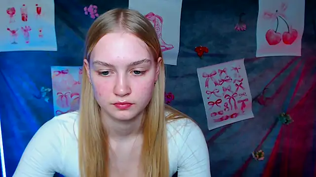 Snapshot of MademoiselleCl chatting on 03-26-26, 01:17 MademoiselleCl online show from 03-26-26, 01:17