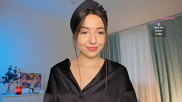 Snapshot of Oh_My_Dianee chatting on 01-10-25, 11:00 Oh My Dianee online show from 01-10-25, 11:00