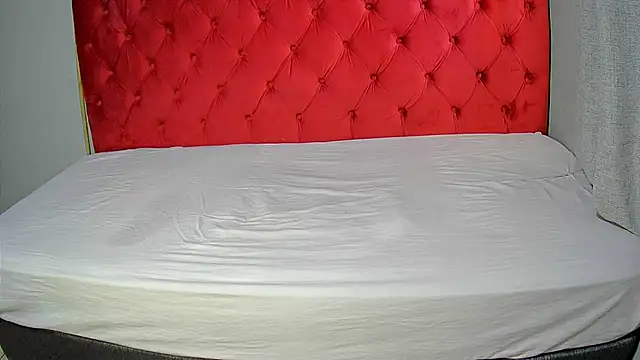 teressax online show from 02-25-25, 01:39