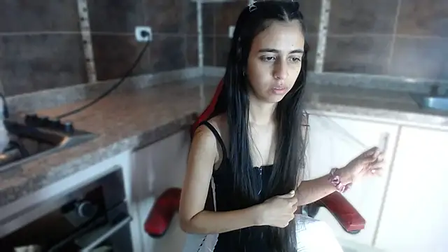 anna alvarez online show from 11-23-25, 11:32