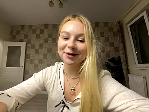 Snapshot of baby_lianaa chatting on 10-09-25, 05:22 baby lianaa online show from 10-09-25, 05:22