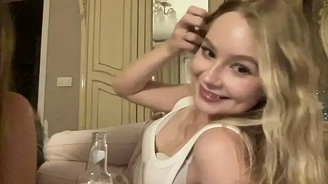 Snapshot of baby_lianaa chatting on 07-30-26, 05:12 baby lianaa online show from 07-30-26, 05:12