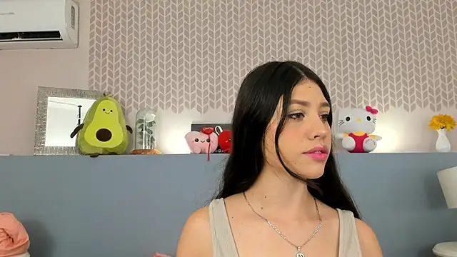 CheryelFox online show from 05-20-26, 11:44