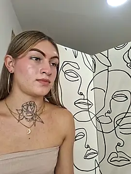 Snapshot of Lizz_Luna chatting on 01-24-25, 07:18 Lizz Luna online show from 01-24-25, 07:18