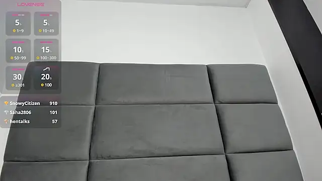 Snapshot of Lizz_Luna chatting on 03-14-25, 03:47 Lizz Luna online show from 03-14-25, 03:47