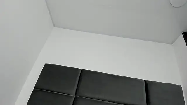 Snapshot of Lizz_Luna chatting on 10-07-25, 02:36 Lizz Luna online show from 10-07-25, 02:36