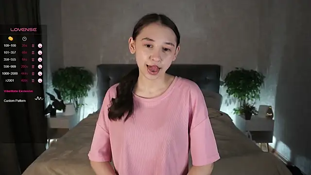 AislyEmbury online show from 02-17-25, 01:25