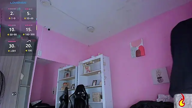 Snapshot of Ian_Castillo_ chatting on 11-01-25, 11:12 Ian Castillo online show from 11-01-25, 11:12