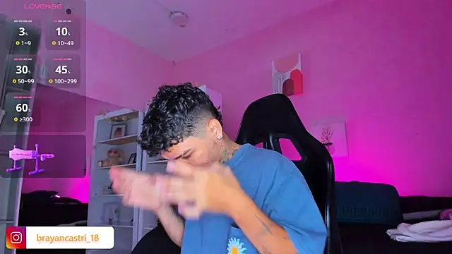 Snapshot of Ian_Castillo_ chatting on 11-07-25, 11:21 Ian Castillo online show from 11-07-25, 11:21