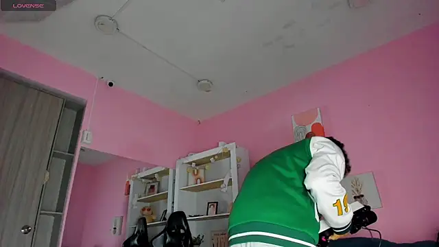 Ian Castillo  online show from 12-17-25, 11:16