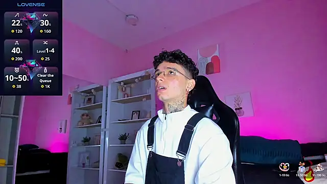 Ian Castillo  online show from 12-19-25, 11:17