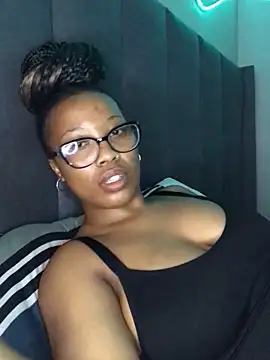 SZA Doja online show from 10-18-25, 09:32