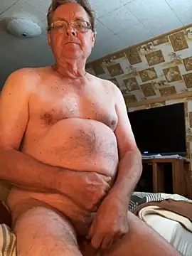 Tonybaloney1972 online show from 10-06-25, 02:14